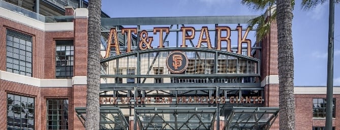 What to Eat at a Giants Game - San Francisco's AT&T Park